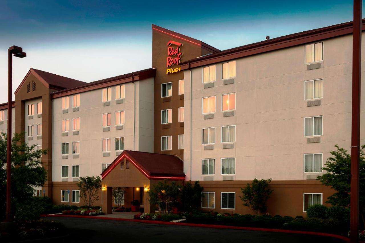 Red Roof Plus Long Island - Garden City Westbury Exteriér fotografie